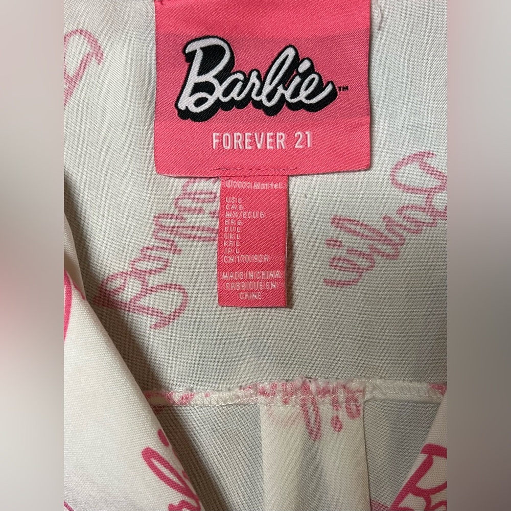 Forever 21, Barbie Logo Print Teen’s Large Pink and White Sleepwear. - Picture 4 of 15
